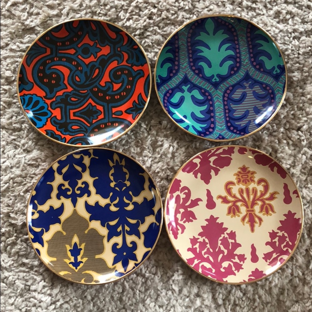 Tracy Reese set of 4 decorative plates